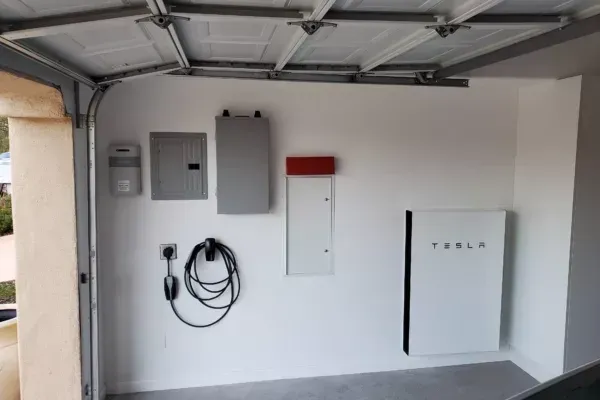 Tesla Wall Connector
